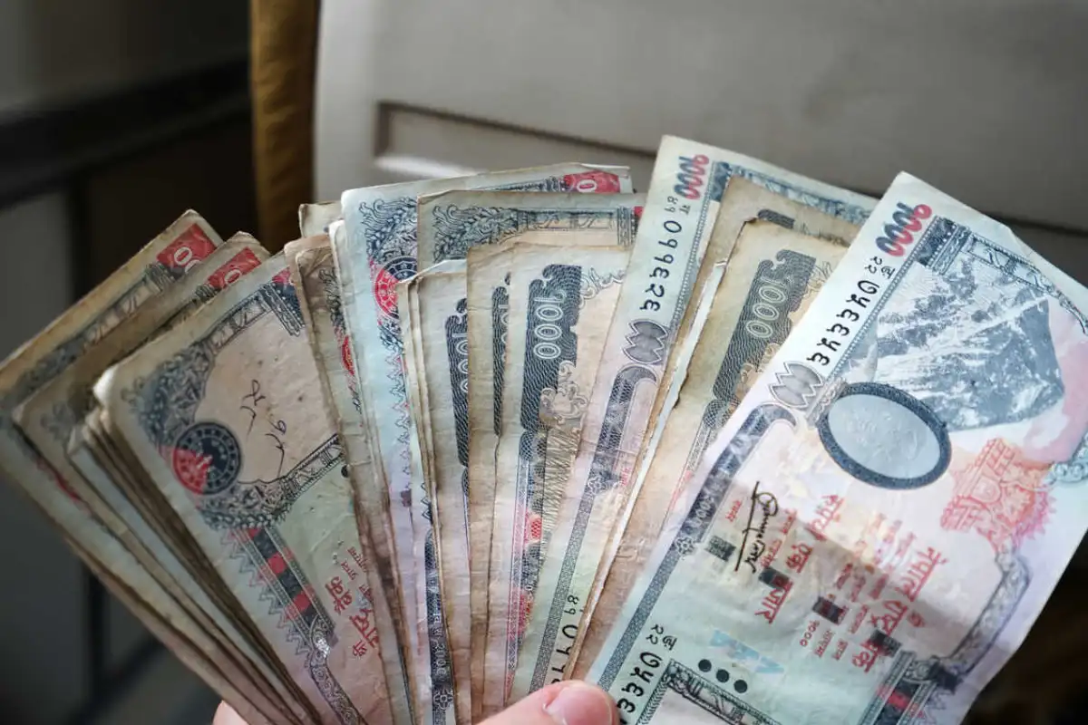 नेपाल में बड़ा बदलाव: अब महीने में दो बार मिलेगी सैलरी, कर्मचारियों में खुशी की लहर