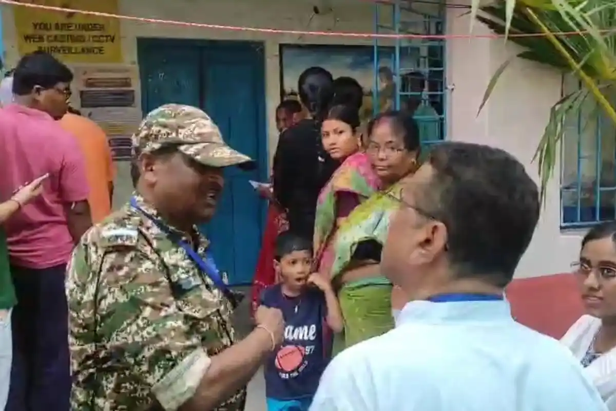 Suvendu Adhikari BLO phone use polling booth Nandigram: नंदीग्राम में मतदान के दौरान फोन इस्तेमाल पर विवाद, शुभेंदु अधिकारी ने दी चेतावनी