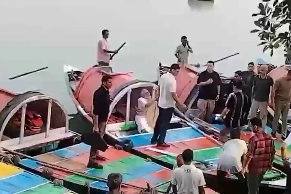 PM Modi Hooghly River boat ride Kolkata: प्रधानमंत्री ने हुगली नदी पर नाव से सैर कर कोलकाता के सुंदर नजारे देखे