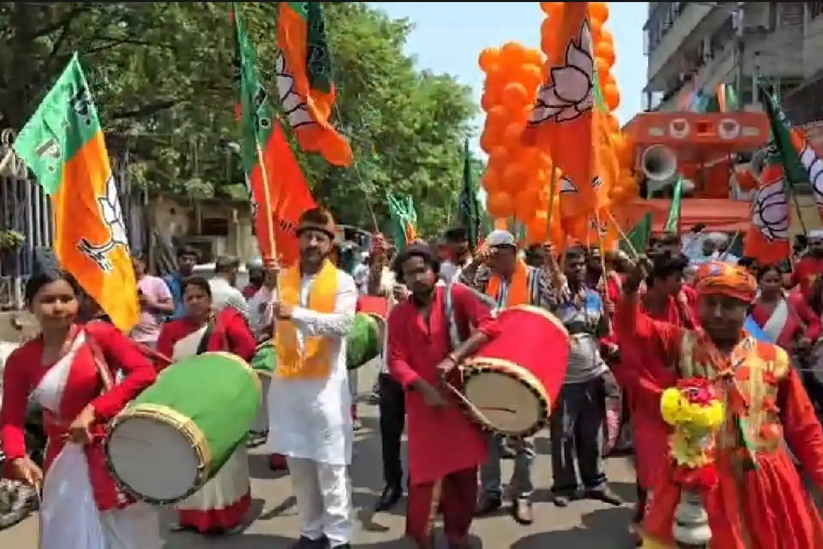 Suvendu Adhikari road show Port constituency Kolkata: भाजपा के प्रचार में उतरे शुभेंदु अधिकारी, कोलकाता में रोड शो