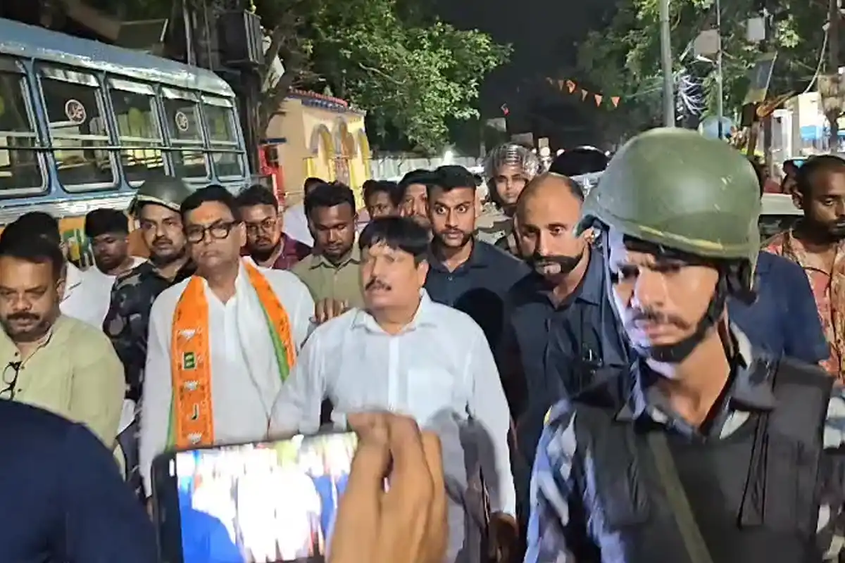 Bhatpara CISF jawan shot Jagatdal election violence: भाटपाड़ा में चुनाव से पहले हिंसा, जवान घायल