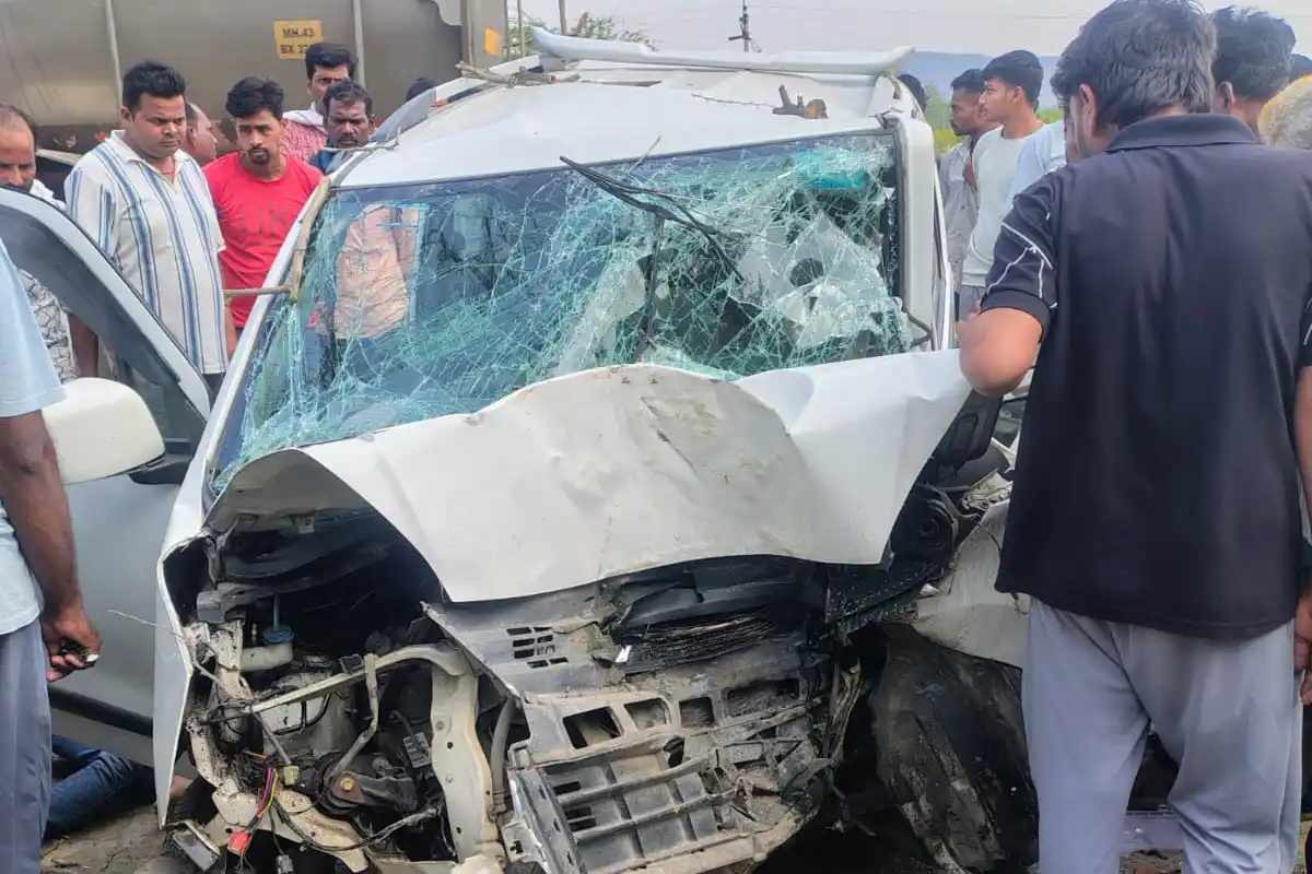 Amravati Warud Road accident family death: अमरावती-वरुड मार्ग पर भीषण हादसा, एक ही परिवार के चार लोगों की मौत