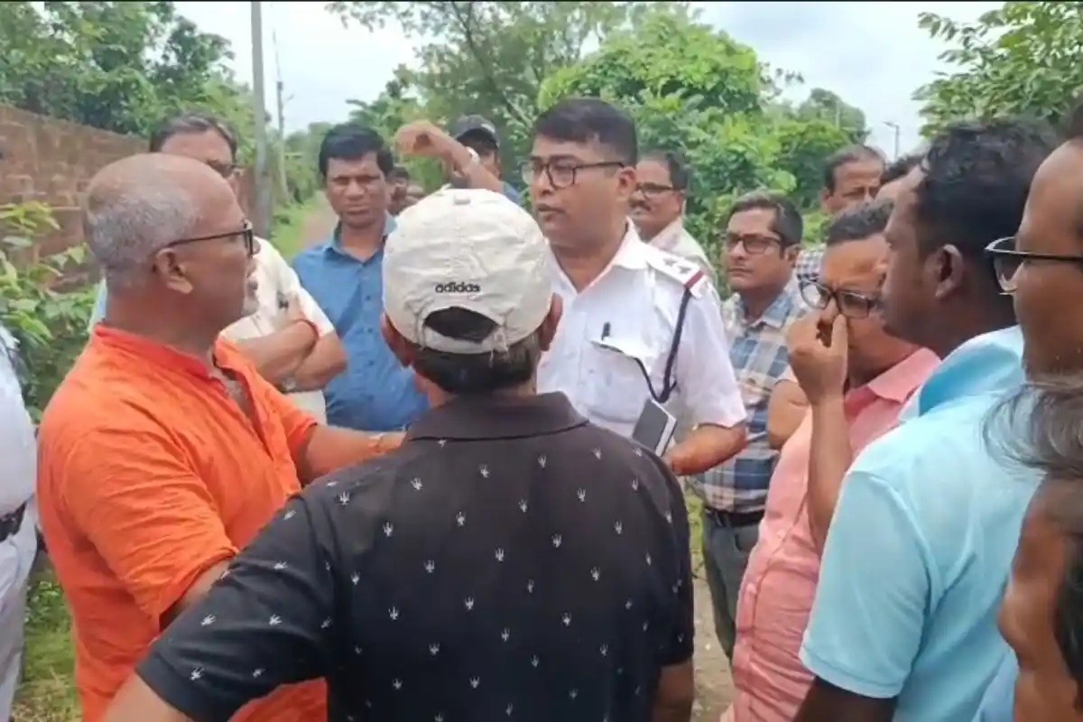 Simplex company files burned Haridevpur Kolkata corruption: कोलकाता में फाइल जलाने को लेकर बढ़ा विवाद, बीजेपी ने लगाए गंभीर आरोप