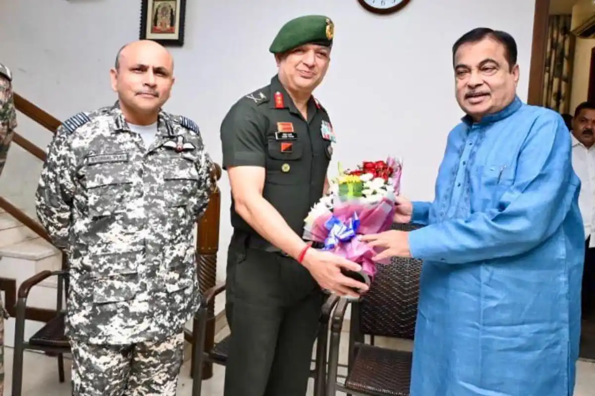 NCC Major General Vivek Tyagi Nitin Gadkari Nagpur Meeting: नागपुर में मेजर जनरल विवेक त्यागी ने नितिन गडकरी से मुलाकात कर एनसीसी विस्तार और युवा विकास पर चर्चा की