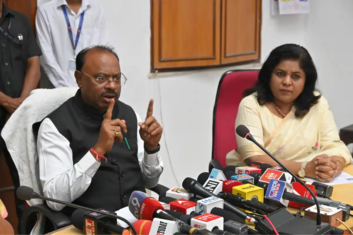 Digital Census 2026 Nagpur Maharashtra begins: महाराष्ट्र दिवस पर डिजिटल जनगणना की शुरुआत, नागरिकों से स्वेच्छा से भाग लेने की अपील