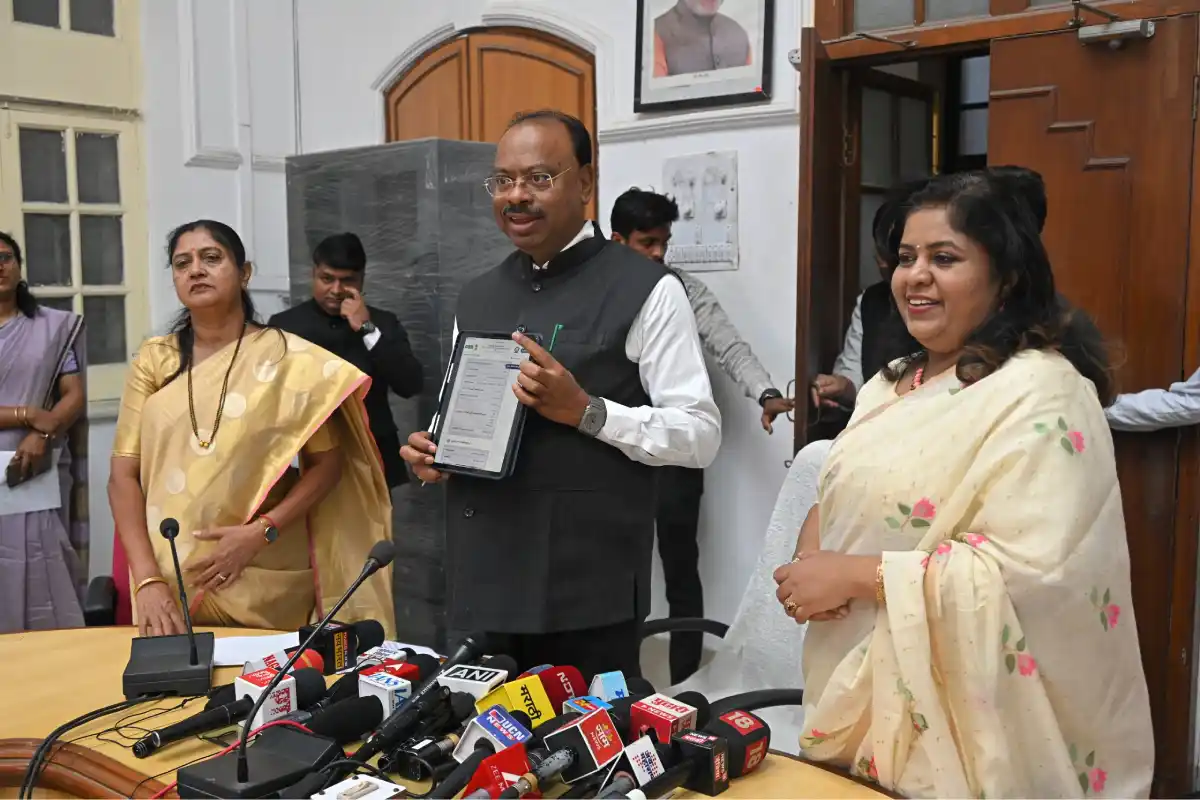 Digital Census 2026 Nagpur Maharashtra begins: महाराष्ट्र दिवस पर डिजिटल जनगणना की शुरुआत, नागरिकों से स्वेच्छा से भाग लेने की अपील
