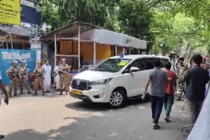 मौके पर पहुंचे चुनाव पर्यवेक्षक