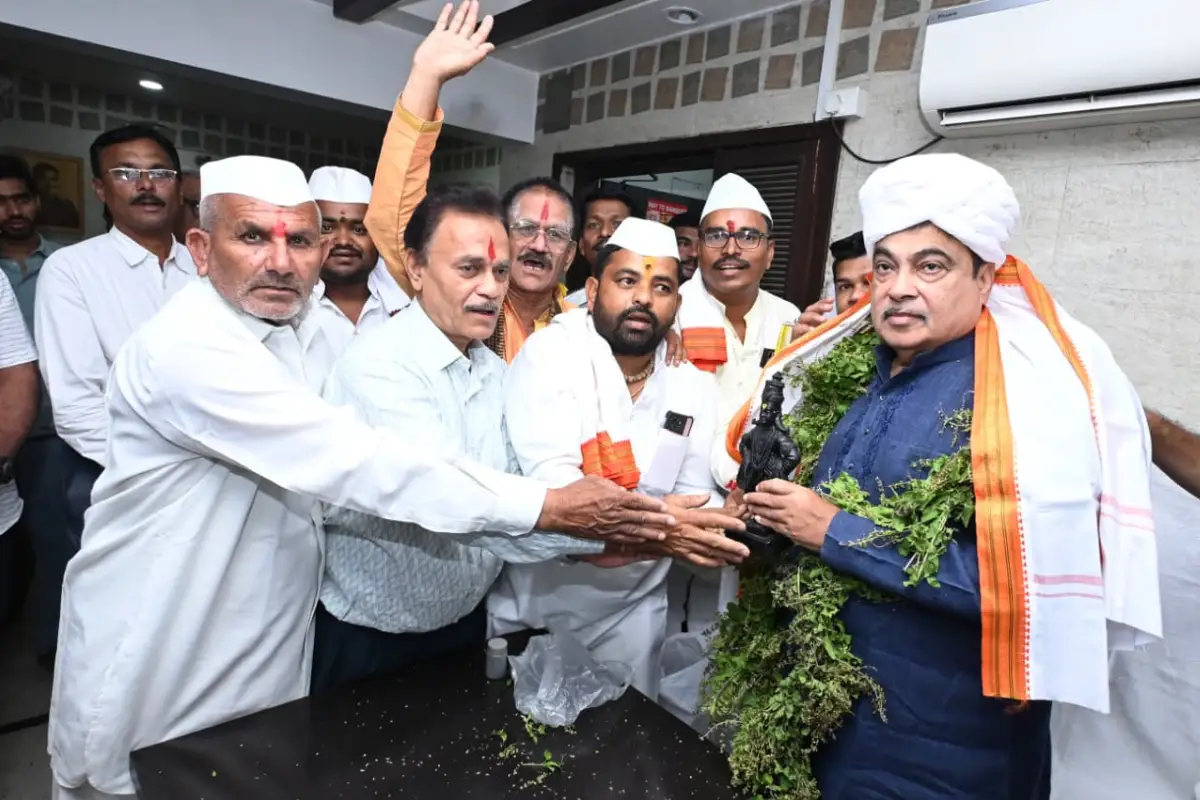Nitin Gadkari Jan Sampark Nagpur on spot solution: नागपुर में नितिन गडकरी का जनसंपर्क