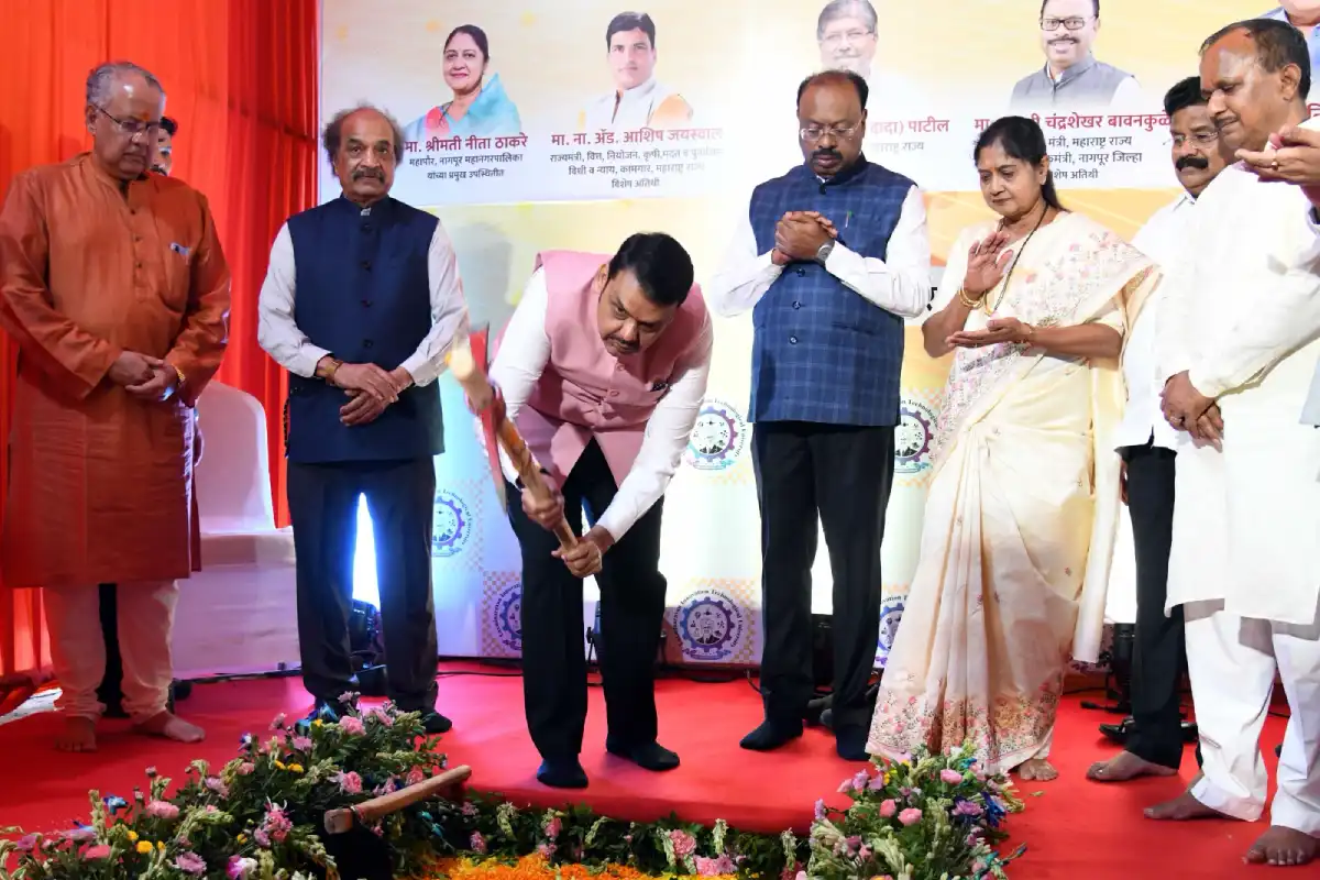 नागपुर: CM देवेंद्र फडणवीस ने किया LIT के नए परिसर का भूमिपूजन - "यह विश्वविद्यालय बनेगा अंतरराष्ट्रीय स्तर का शैक्षणिक केंद्र"