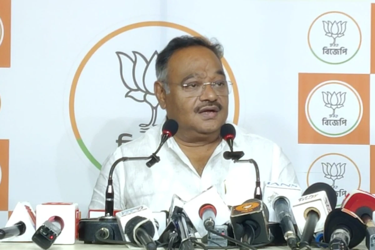 Shamik Bhattacharya BJP press conference post poll violence Bengal 2026: BJP के शमीक भट्टाचार्य का आरोप: "TMC ने मतदान के बाद कार्यकर्ताओं को पीटा, महिलाओं पर अत्याचार