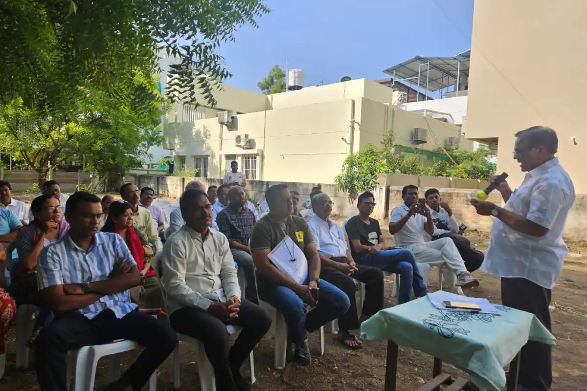 Nagpur London Street tree save greenery protest: नागपुर में पेड़ों को बचाने के लिए नागरिकों और पर्यावरण संगठनों ने शुरू किया सामूहिक अभियान