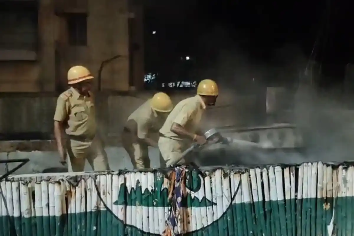 Asansol post poll violence TMC office: आसनसोल में कई तृणमूल कार्यालयों में आग और तोड़फोड़ से बढ़ा तनाव