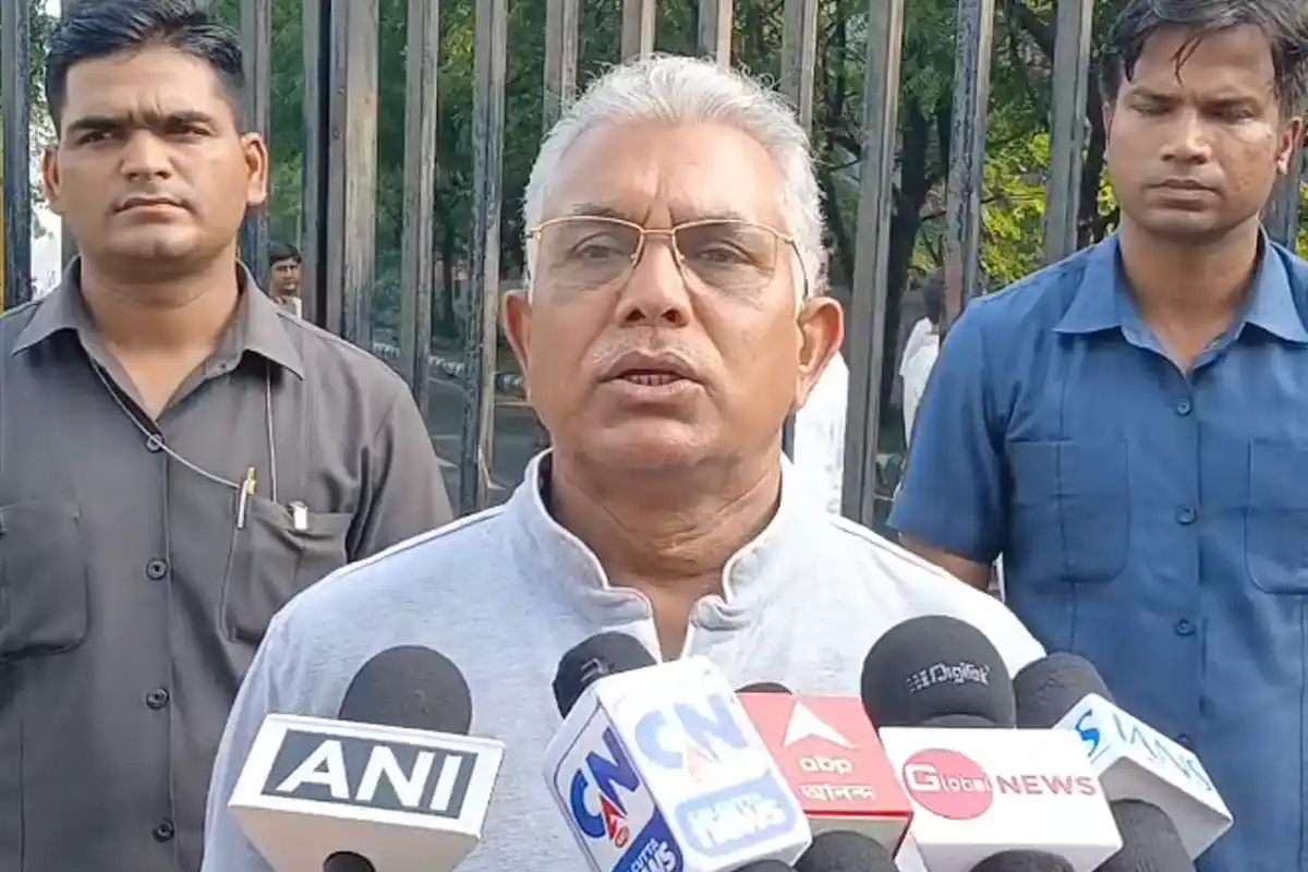 Suvendu Adhikari PA shot dead Kolkata post-election violence: पश्चिम बंगाल में बढ़ती हिंसा और कानून व्यवस्था पर भाजपा का बड़ा हमला (Image Source: RB / Ekbal)