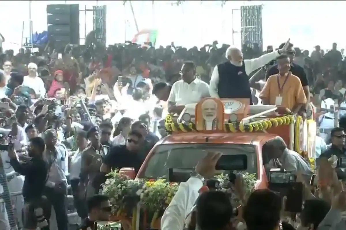 PM Modi Amit Shah Suvendu Adhikari Brigade Maidan Kolkata rally: ब्रिगेड मैदान में प्रधानमंत्री नरेंद्र मोदी, अमित शाह और सुवेंदु अधिकारी का बड़ा पहुंचना