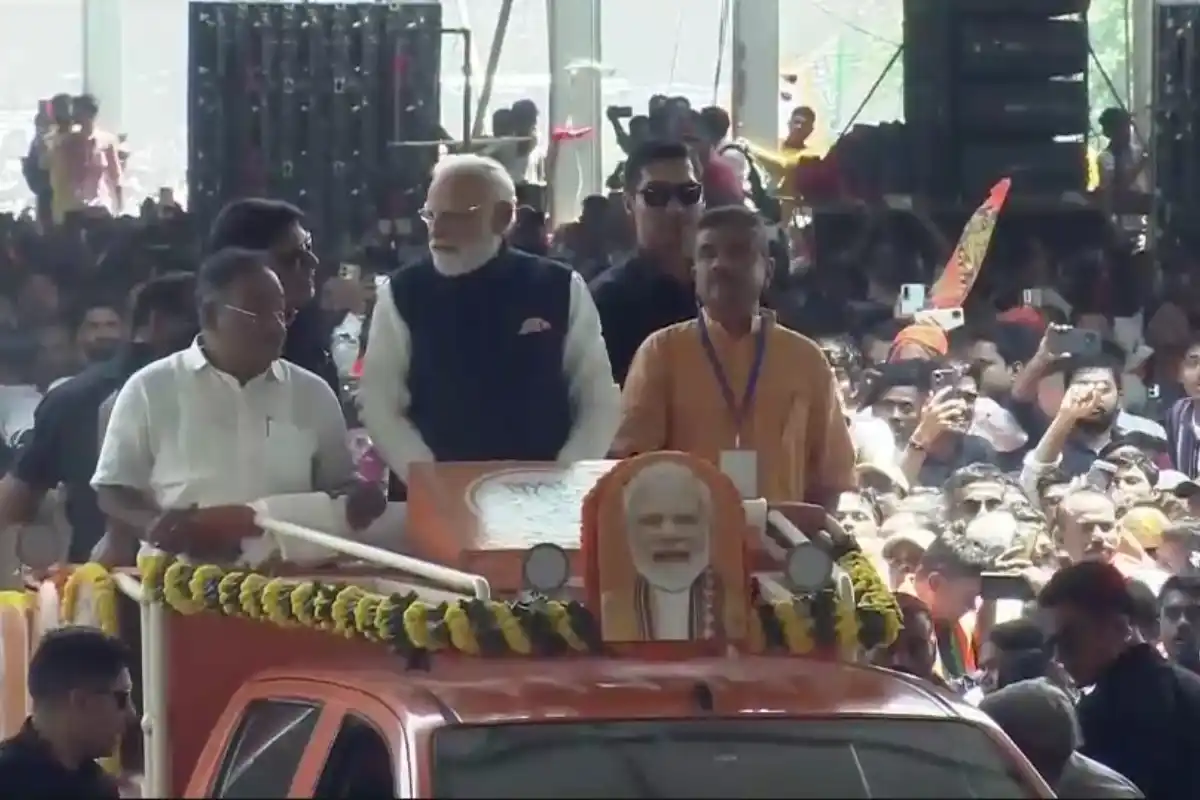 PM Modi Amit Shah Suvendu Adhikari Brigade Maidan Kolkata rally: ब्रिगेड मैदान में प्रधानमंत्री नरेंद्र मोदी, अमित शाह और सुवेंदु अधिकारी का बड़ा पहुंचना