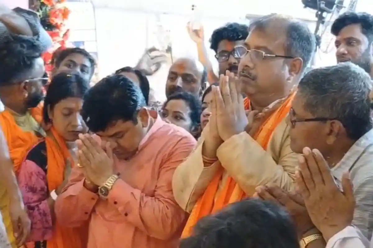 Asansol Bastin Bazar Durga Temple puja resumed: आसनसोल बस्तिन बाजार दुर्गा मंदिर में 13 साल बाद फिर शुरू हुई नित्य पूजा