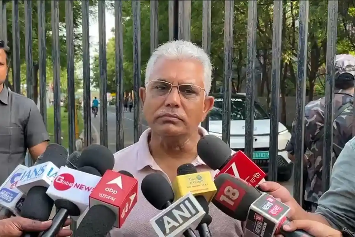 Kolkata illegal business fire incidents Dilip Ghosh statement: कोलकाता में आग की घटनाओं और अवैध कारोबार पर दिलीप घोष का बड़ा बयान