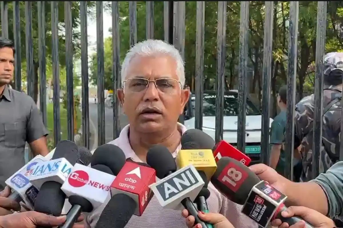Kolkata illegal business fire incidents Dilip Ghosh statement: कोलकाता में आग की घटनाओं और अवैध कारोबार पर दिलीप घोष का बड़ा बयान