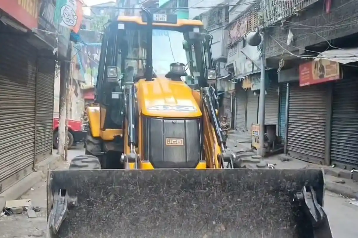 Tiljala building fire Kolkata illegal factory action: तिलजला अग्निकांड के बाद अवैध कारखानों पर सख्त कार्रवाई के आदेश