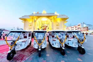 जामसांवली धाम में श्रद्धालुओं की सुविधा के लिए नई ई-रिक्शा सेवा शुरू
