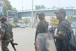 कोलकाता के पार्क सर्कस में अवैध निर्माण हटाने पर बवाल, 38 गिरफ्तार, इलाके में केंद्रीय बल तैनात