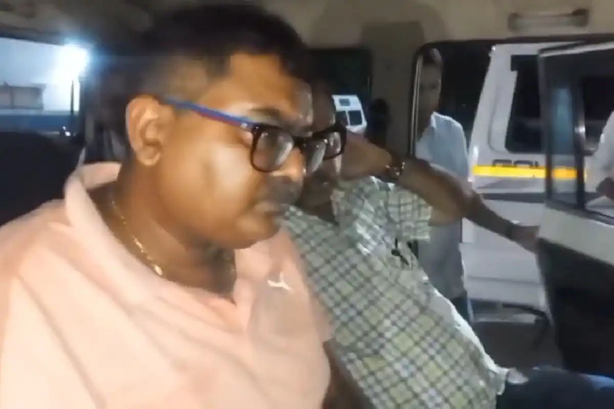 Trinamool councillor Ranjan Poddar arrested extortion case Bidhannagar: तोलाबाजी के आरोप में तृणमूल पार्षद रंजन पोद्दार गिरफ्तार