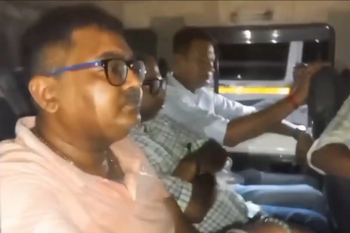 Trinamool councillor Ranjan Poddar arrested extortion case Bidhannagar: तोलाबाजी के आरोप में तृणमूल पार्षद रंजन पोद्दार गिरफ्तार