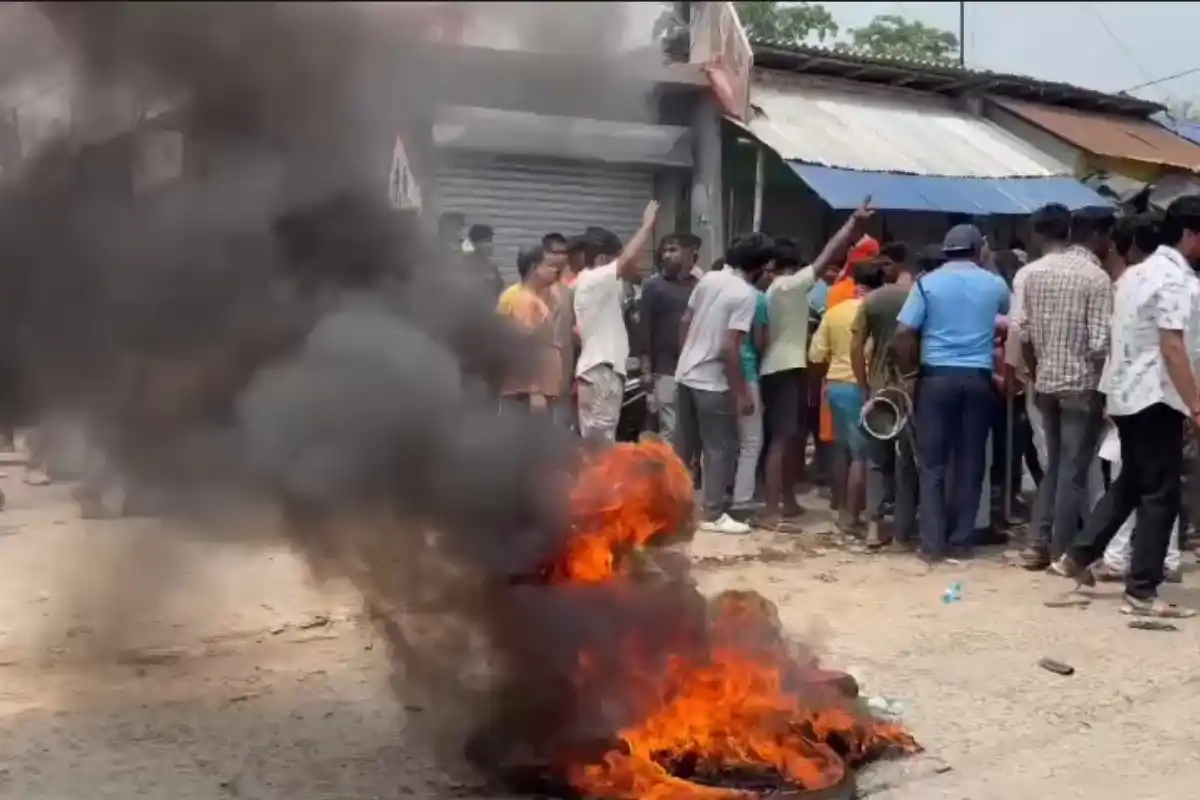 महिला से छेड़छाड़ का विरोध करने पर मालदा में भाजपा नेता और वकील पर धारदार हथियार से हमला 15 BJP Lawyer Attacked Malda West Bengal: महिला से छेड़छाड़ का विरोध करने पर मालदा में भाजपा नेता और वकील पर धारदार हथियार से हमला