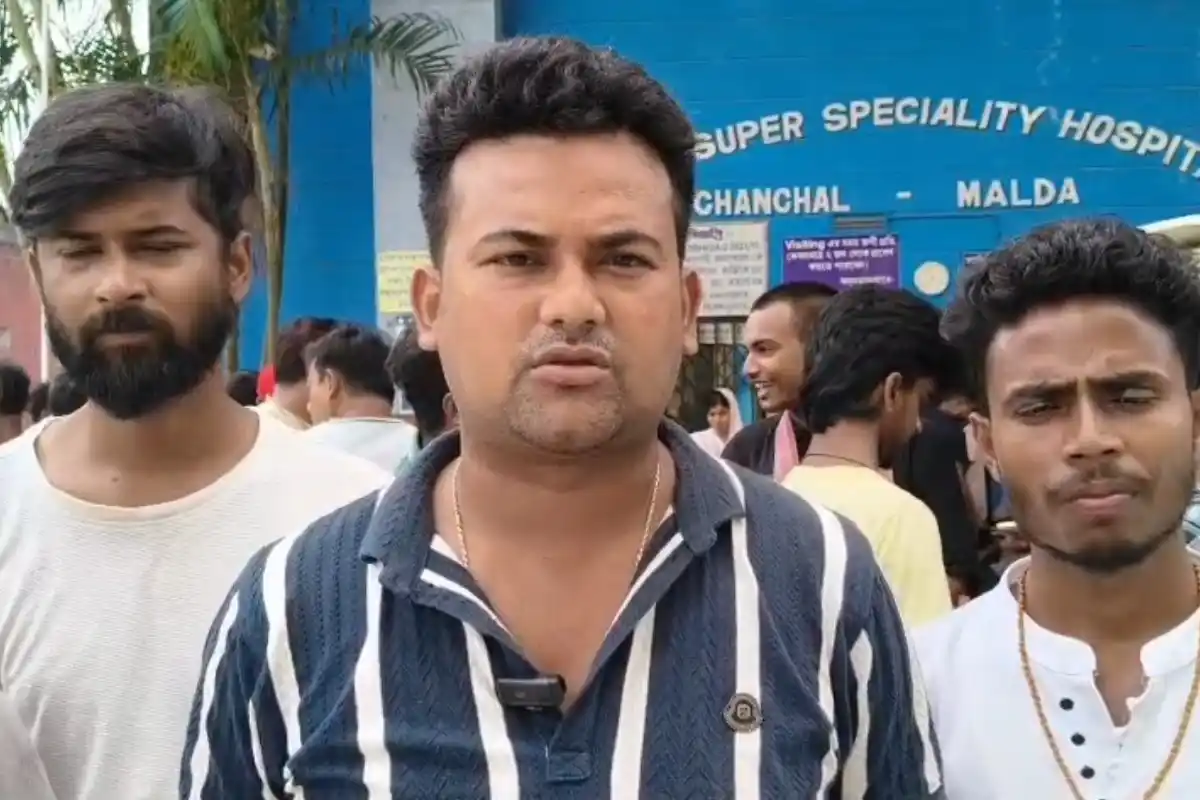 महिला से छेड़छाड़ का विरोध करने पर मालदा में भाजपा नेता और वकील पर धारदार हथियार से हमला 14 BJP Lawyer Attacked Malda West Bengal: महिला से छेड़छाड़ का विरोध करने पर मालदा में भाजपा नेता और वकील पर धारदार हथियार से हमला