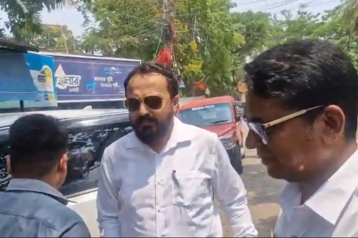 Kolkata News: सरकार बदलने के बाद परिवार ने पुलिस पर भरोसा जताया, एक आरोपी गिरफ्तार 13 Sarsuna gang rape case accused arrested West Bengal: सरकार बदलने के बाद परिवार ने पुलिस पर भरोसा जताया, एक आरोपी गिरफ्तार