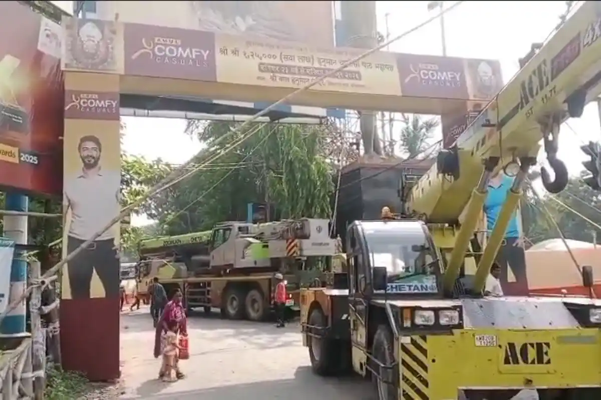 Messi statue removed Lake Town Kolkata: लेक टाउन में 44 फुट ऊंची मेसी की मूर्ति सुरक्षा कारणों से हटाई गई