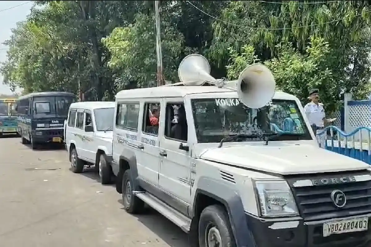 Kolkata News: धर्मतला में तृणमूल कांग्रेस का बड़ा धरना, कई मुद्दों पर विरोध दर्ज 15 TMC Dharna Dharmatala Kolkata: धर्मतला में तृणमूल कांग्रेस का बड़ा धरना, कई मुद्दों पर विरोध दर्ज
