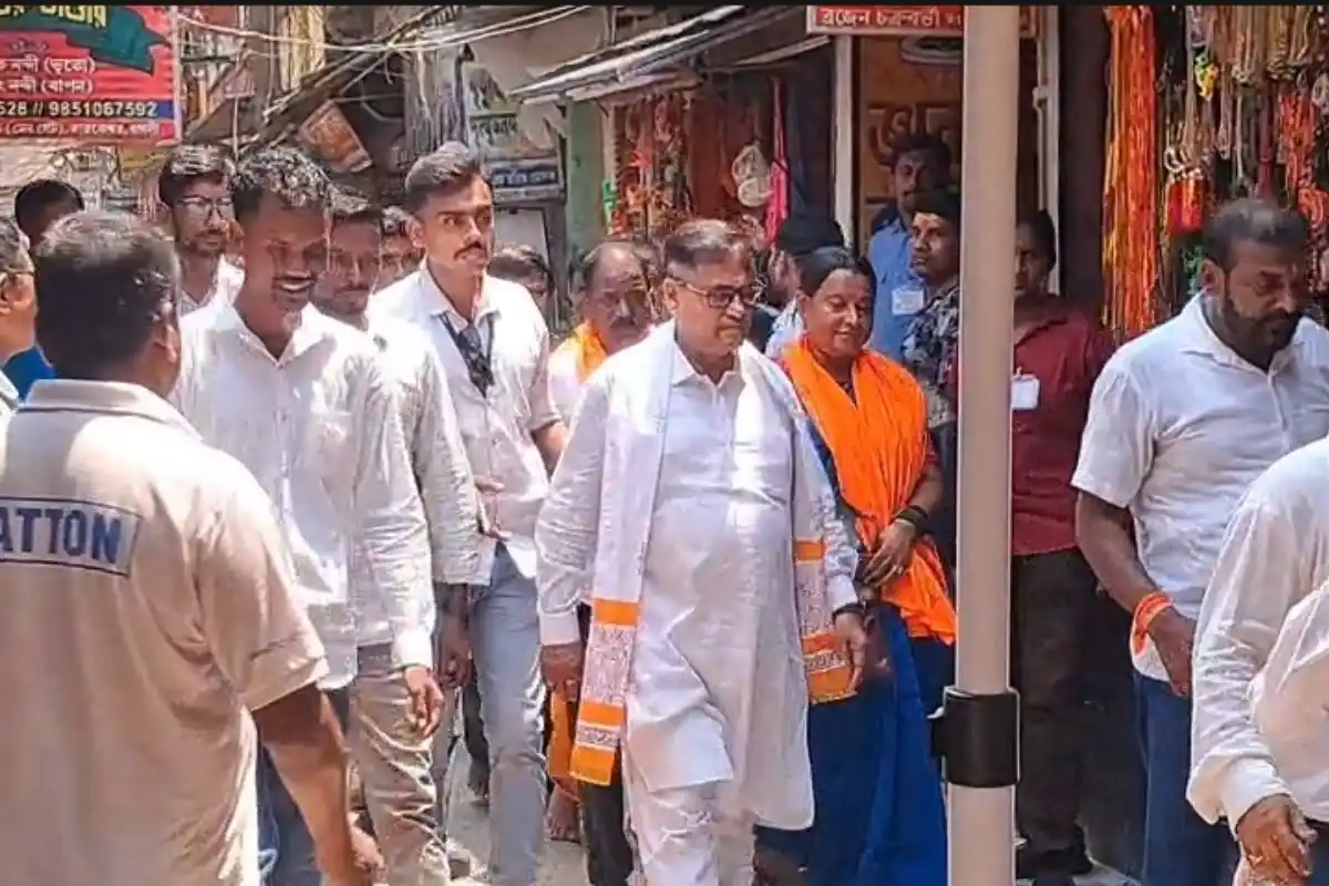 Suvendu Adhikari Tarakeswar visit administrative meeting Hooghly: तारकेश्वर पहुंचकर बाबा तारकनाथ मंदिर में पूजा, प्रशासनिक बैठक में जनप्रतिनिधियों और अधिकारियों से चर्चा