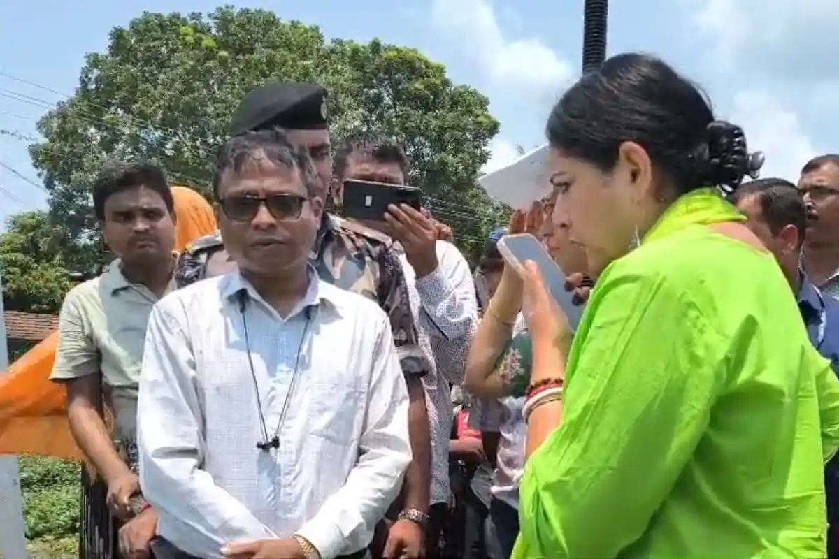 Pujali lockgate inspection Agnimitra Paul South 24 Parganas: पुजाली में बारिश से पहले निकासी व्यवस्था का जायजा, लॉकगेट और नालों की स्थिति की समीक्षा