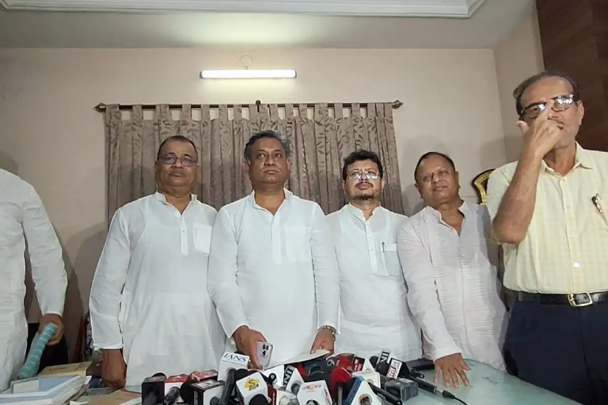 Priyanka Tibrewal TMC Sandipan Saha house attack Entally Kolkata: संदीपन साहा के घर के बाहर हुए हंगामे पर तृणमूल ने उठाए सवाल, कार्रवाई की मांग