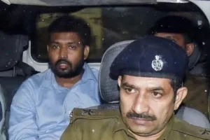 पटना सिविल कोर्ट में खान सर ने किया सरेंडर! कई गंभीर धाराओं में केस दर्ज