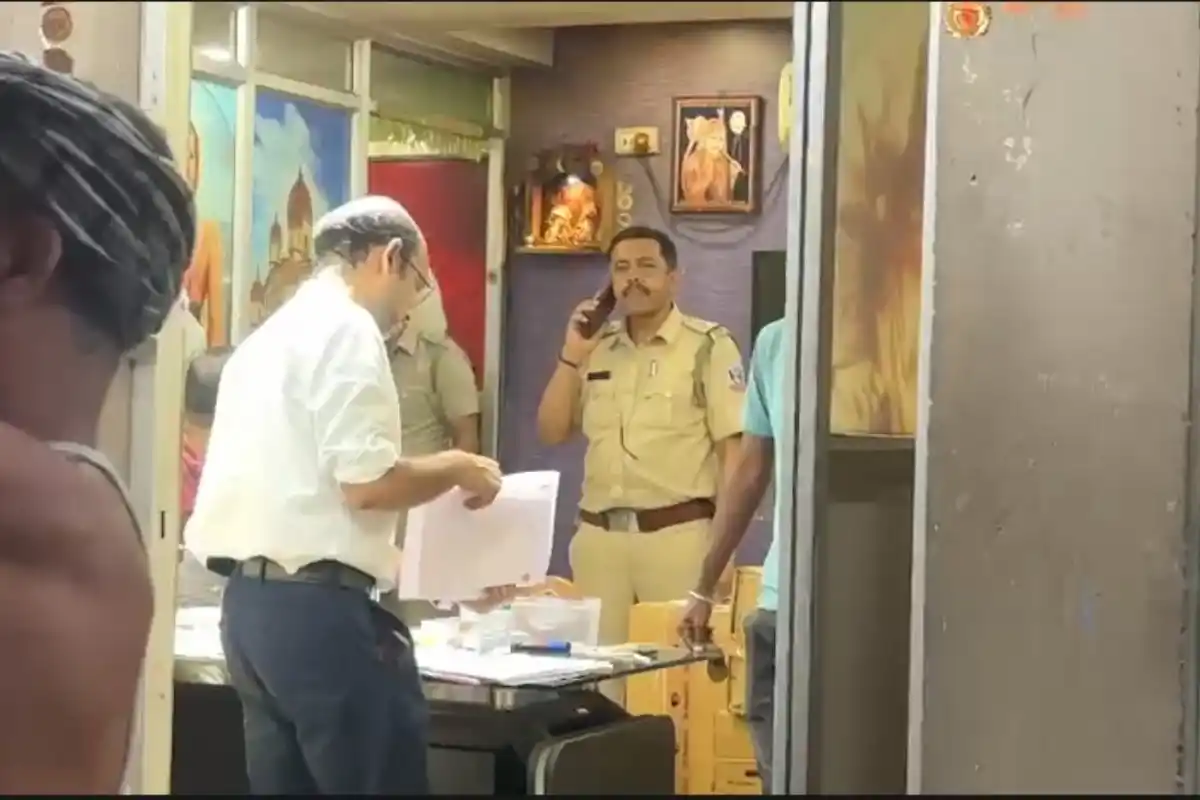 Illegal medicines seized Belur Howrah Kailash Mishra office: हावड़ा में कार्यालय के भीतर मिले करोड़ों रुपये के अवैध दवा भंडार, जांच से इलाके में बढ़ी हलचल