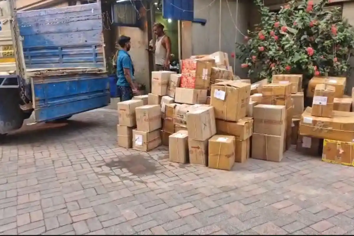 Illegal medicines seized Belur Howrah Kailash Mishra office: हावड़ा में कार्यालय के भीतर मिले करोड़ों रुपये के अवैध दवा भंडार, जांच से इलाके में बढ़ी हलचल