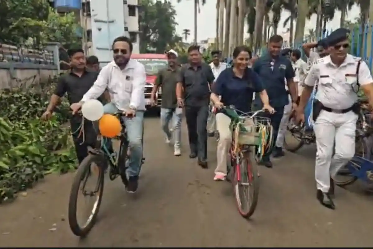 World Bicycle Day Behala cycle rally: बेहाला में विश्व साइकिल दिवस पर निकली रैली, पर्यावरण और स्वास्थ्य के प्रति लोगों को किया गया जागरूक