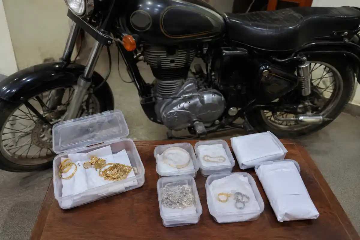 नागपुर में घरफोड़ी मामले के आरोपी को गिरफ्तार किया गया, पुलिस ने गहने और मोटरसाइकिल बरामद की