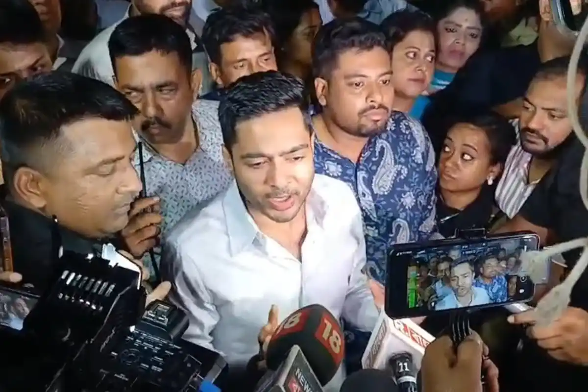 Abhishek Banerjee Press Conference: अभिषेक बनर्जी ने पत्रकारों के सवालों का जवाब देते हुए कई मुद्दों पर अपनी बात रखी