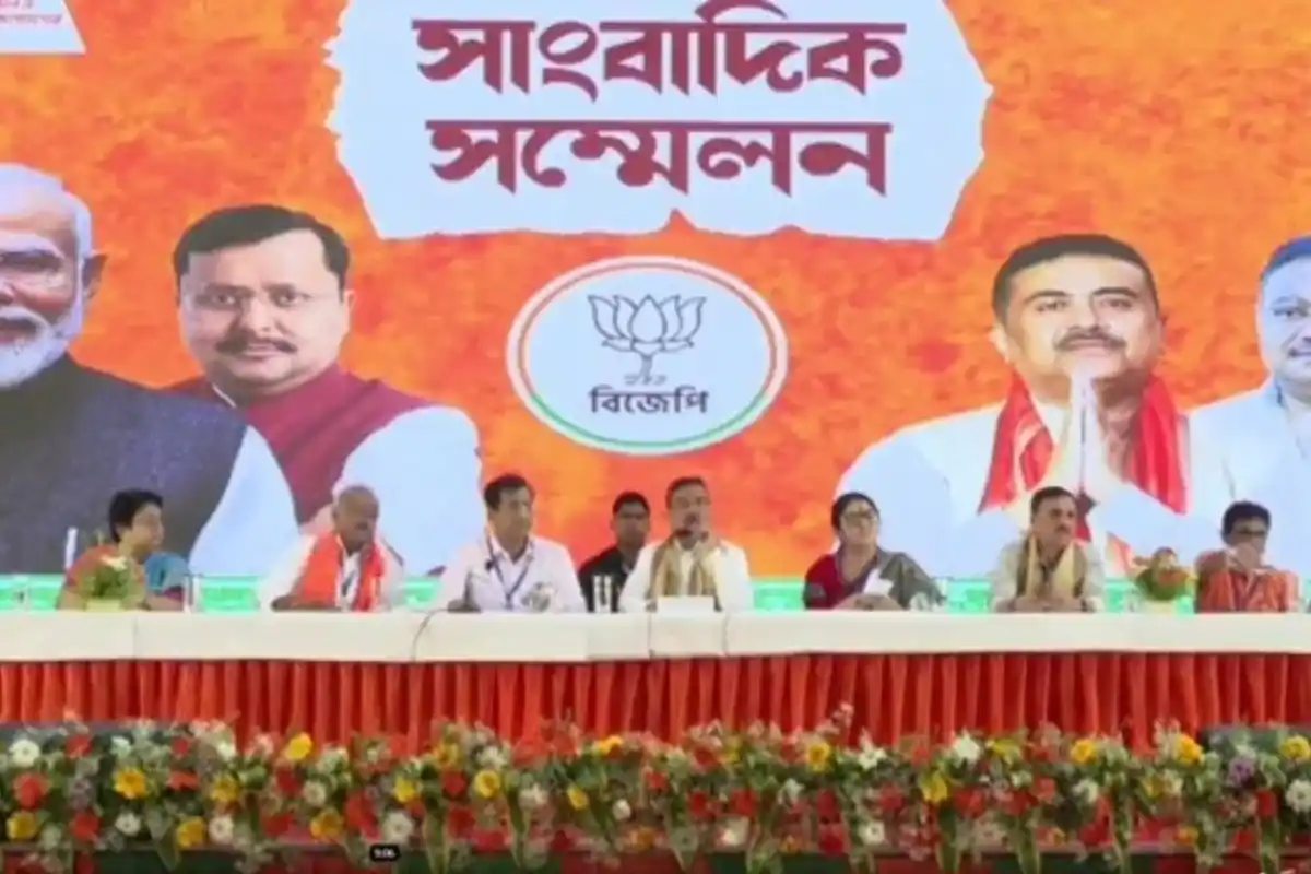 Kolkata Suvendu Adhikari Press Conference: कोलकाता में पत्रकार सम्मेलन के दौरान कई अहम मुद्दों पर मुख्यमंत्री ने अपनी बात रखी