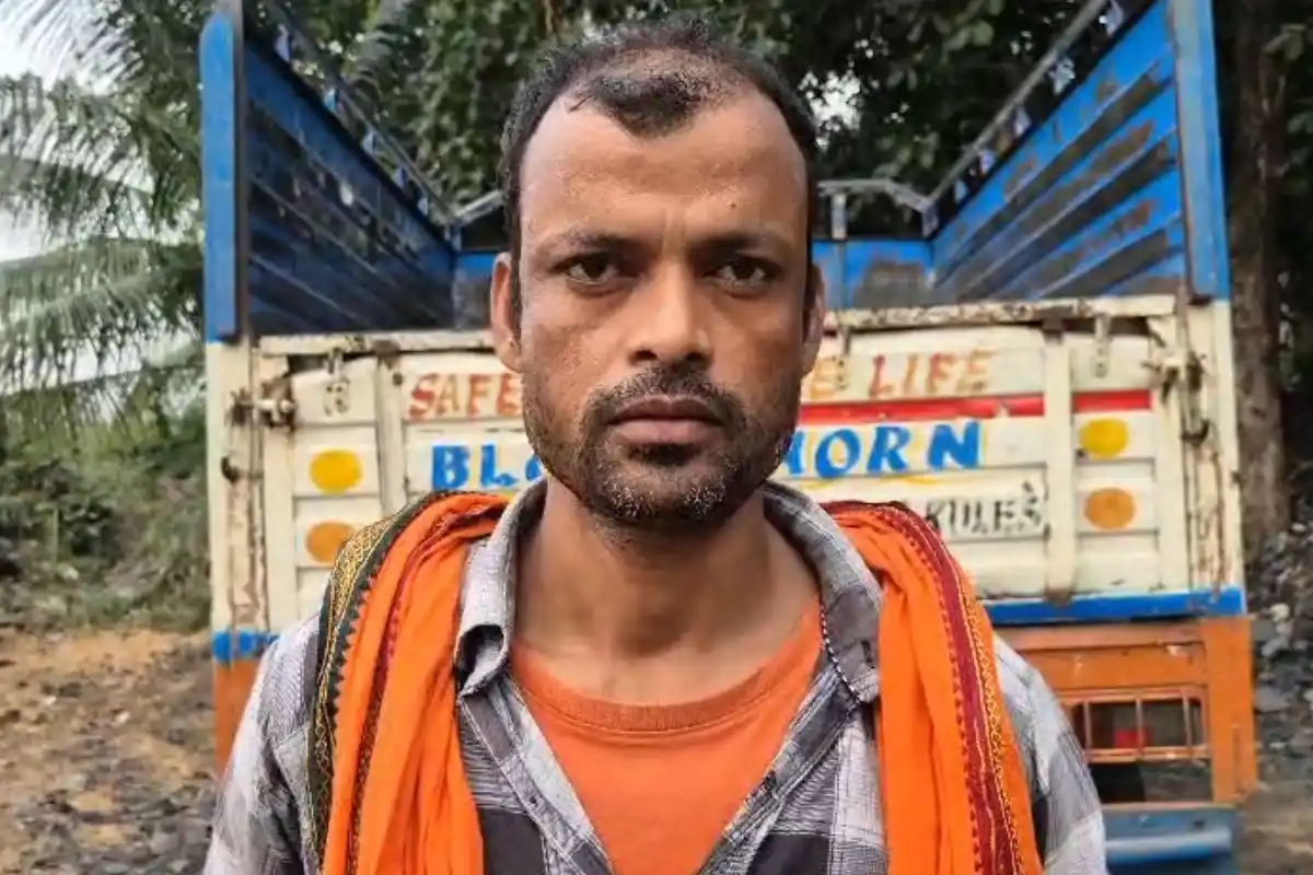Paschim Bardhaman News: शादी से एक दिन पहले युवती और उसके प्रेमी का शव पेड़ से लटका मिला, इलाके में शोक और कई सवाल