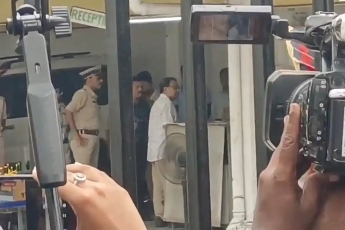 Kunal Ghosh Enters Bhawani Bhavan: भवानी भवन पहुंचे कुनाल घोष, राजनीतिक हलकों में चर्चा तेज