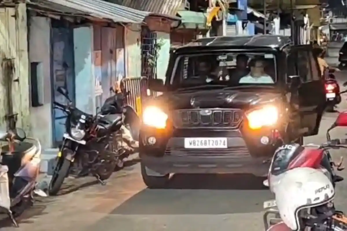 Kunal Ghosh meets Mamata Banerjee Kalighat: भवानी भवन से निकलकर सीधे कालीघाट में ममता बनर्जी के घर पहुंचे कुनाल घोष