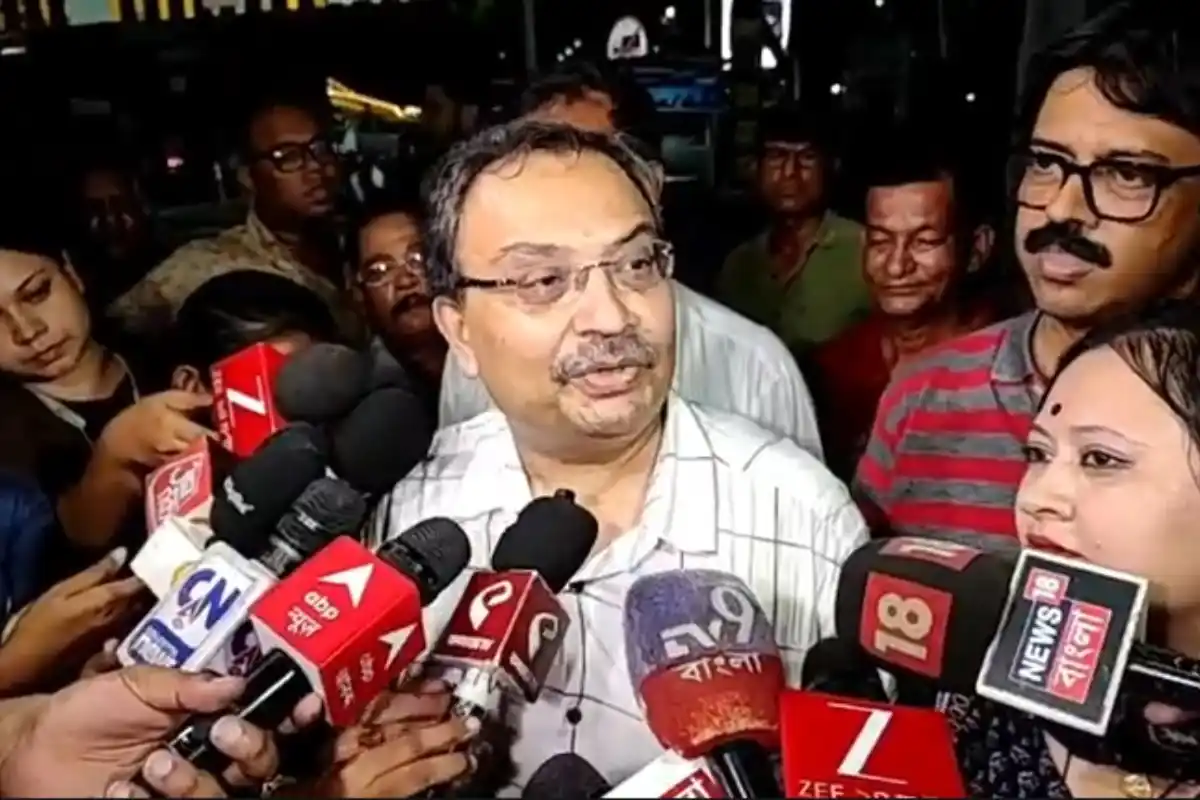 Kunal Ghosh media interaction Kalighat Kolkata: कालीघाट से बाहर आने के बाद कुनाल घोष ने पत्रकारों के सवालों का दिया जवाब