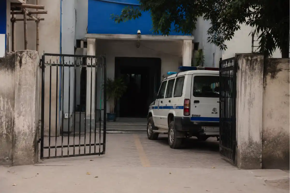 North 24 Parganas News: तीन बार बुलावे के बाद आखिरकार थाने पहुंचे अरूप विश्वास, पुराने मामले में शुरू हुई पूछताछ