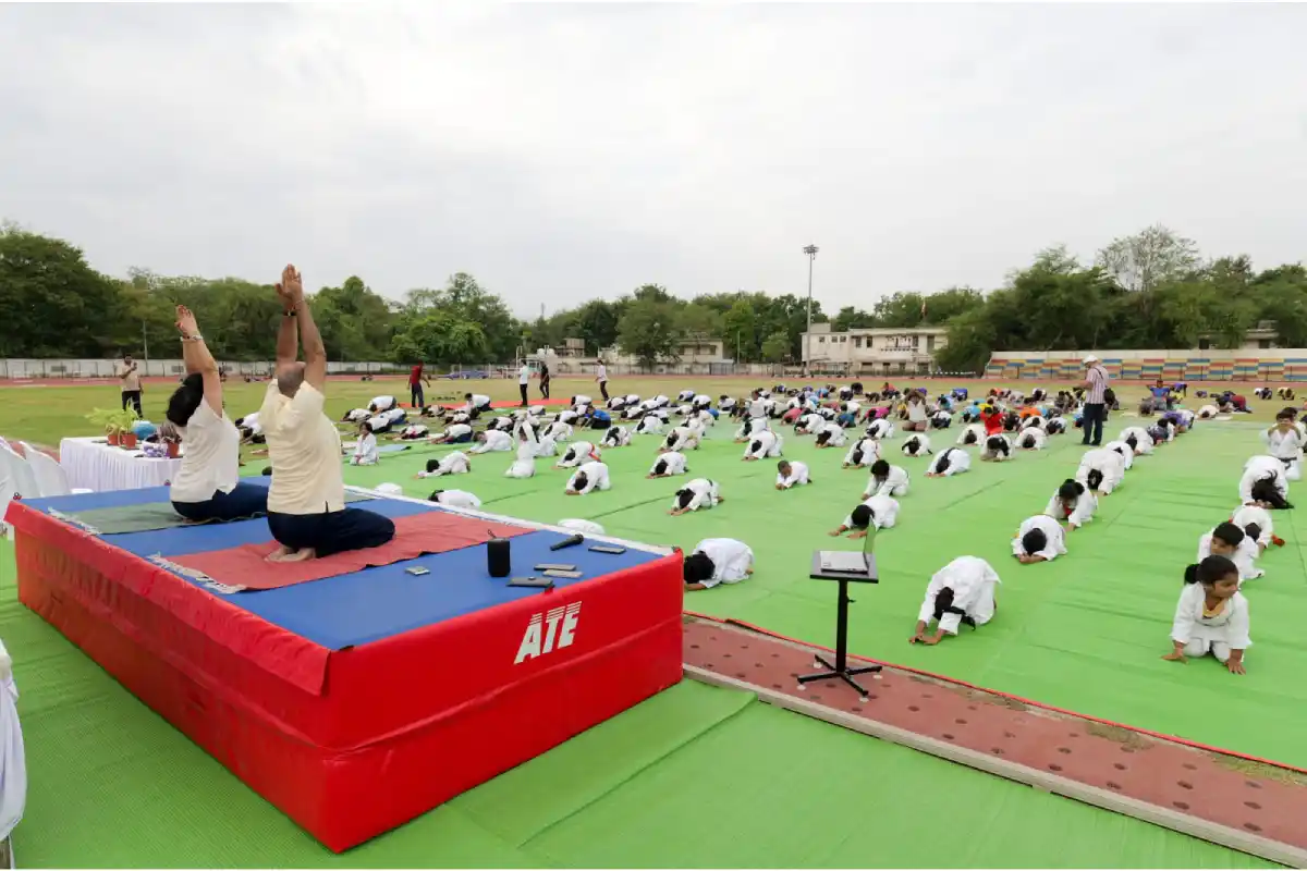 International Yoga Day Nagpur University celebration: स्वस्थ और निरोगी जीवन के लिए नियमित योग करने का संदेश, नागपुर विश्वविद्यालय में उत्साह के साथ आयोजन
