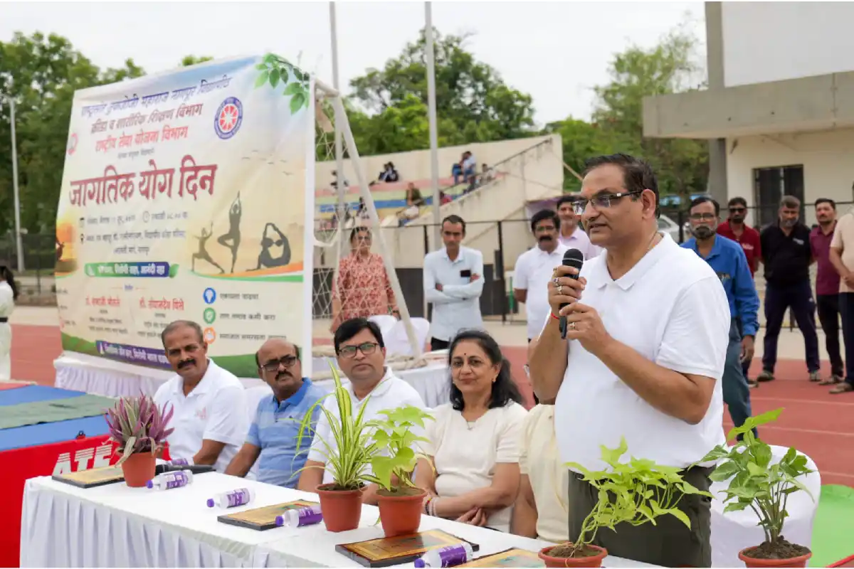 International Yoga Day Nagpur University celebration: स्वस्थ और निरोगी जीवन के लिए नियमित योग करने का संदेश, नागपुर विश्वविद्यालय में उत्साह के साथ आयोजन