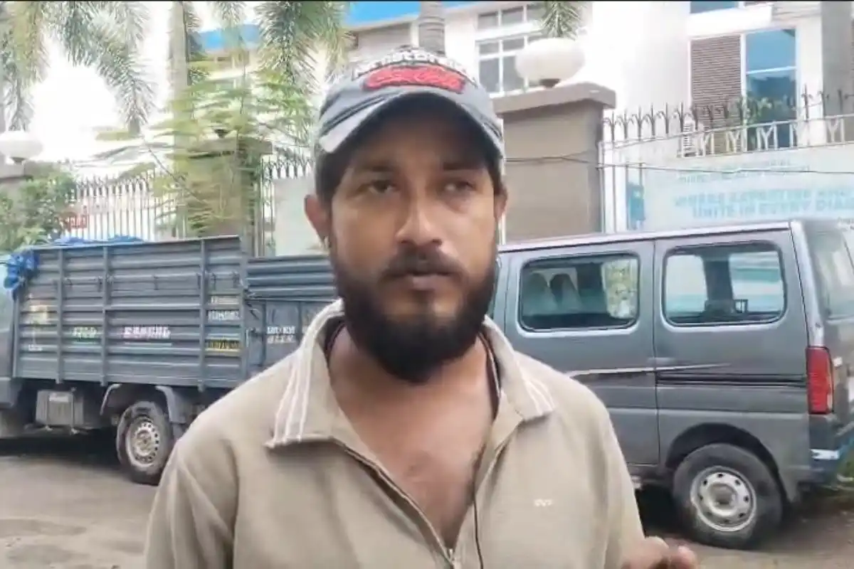 Maheshtala Dumper Accident Youth Seriously Injured: महेशतला में डंपर की टक्कर से युवक गंभीर रूप से घायल, अस्पताल में चल रहा इलाज